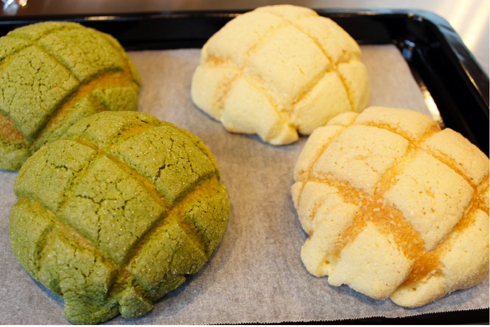 プレーンと抹茶のメロンパン